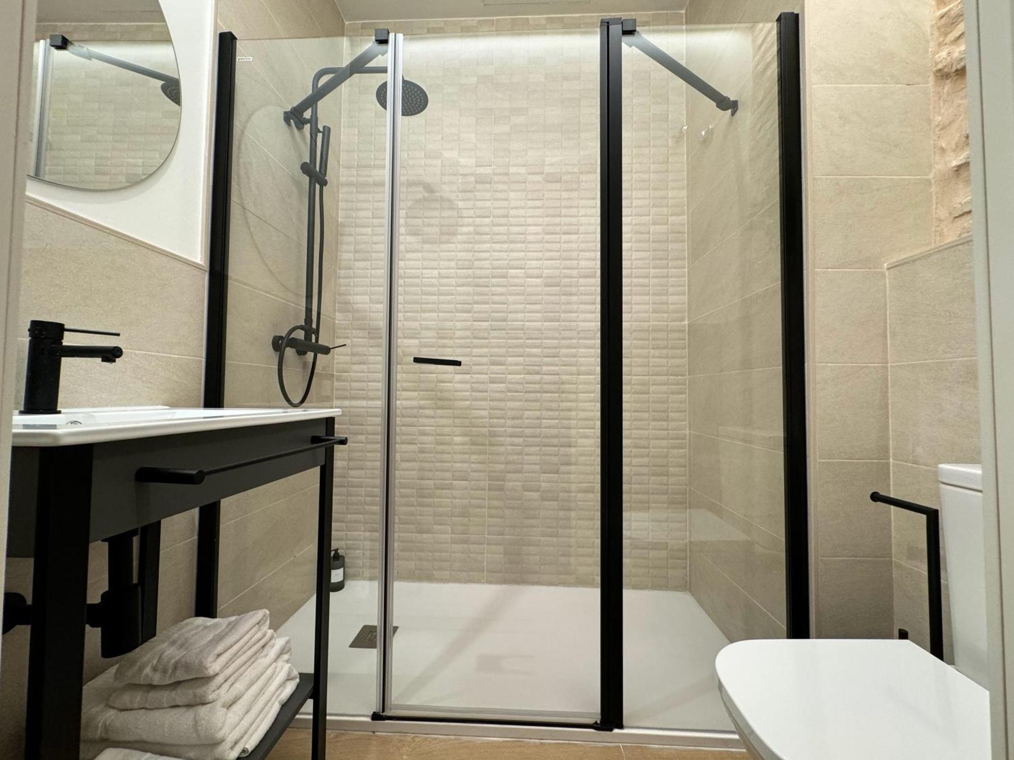 Redes Royale Apartments By Misterhost Sevilla Bagian luar foto
