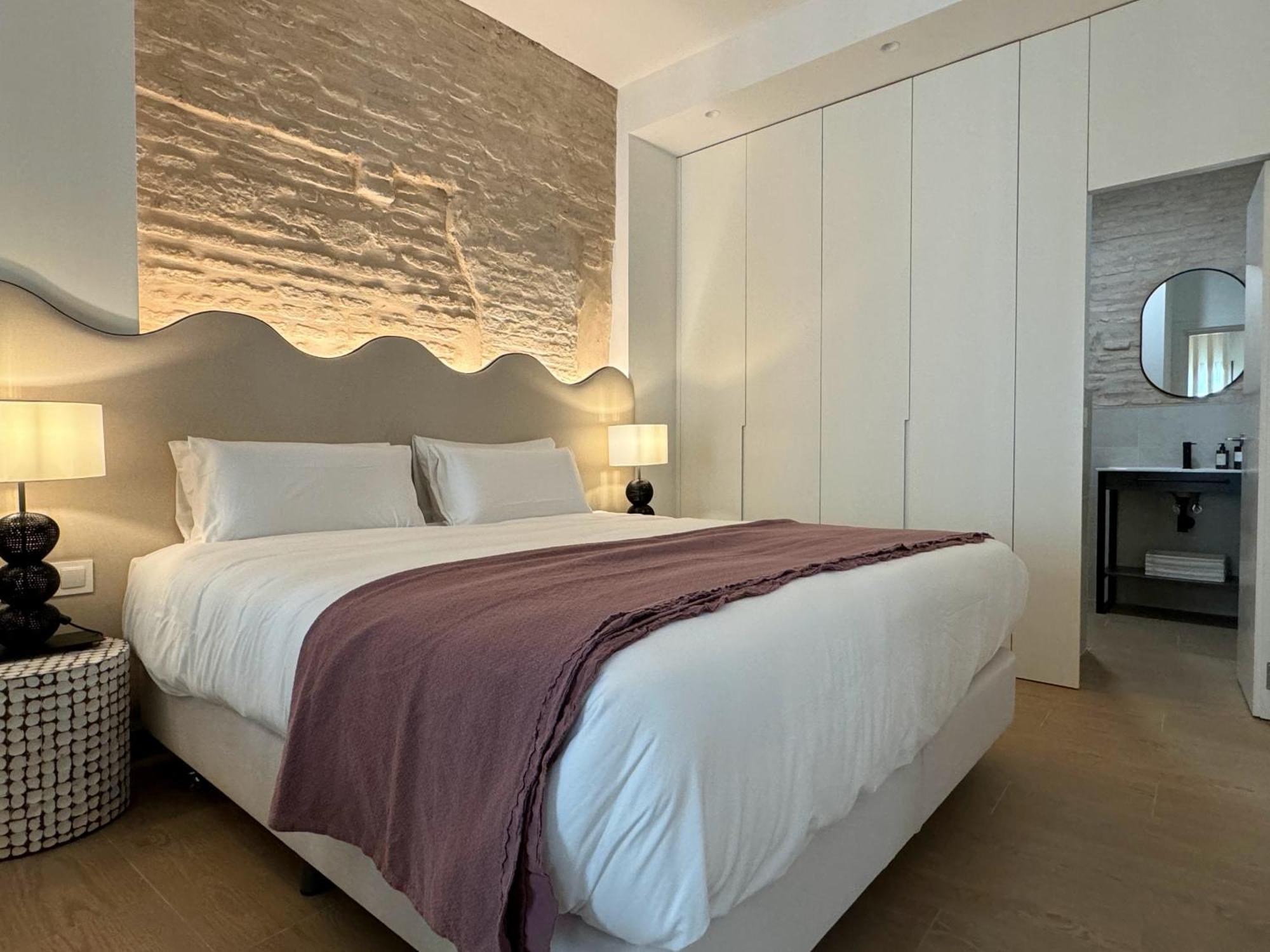 Redes Royale Apartments By Misterhost Sevilla Bagian luar foto
