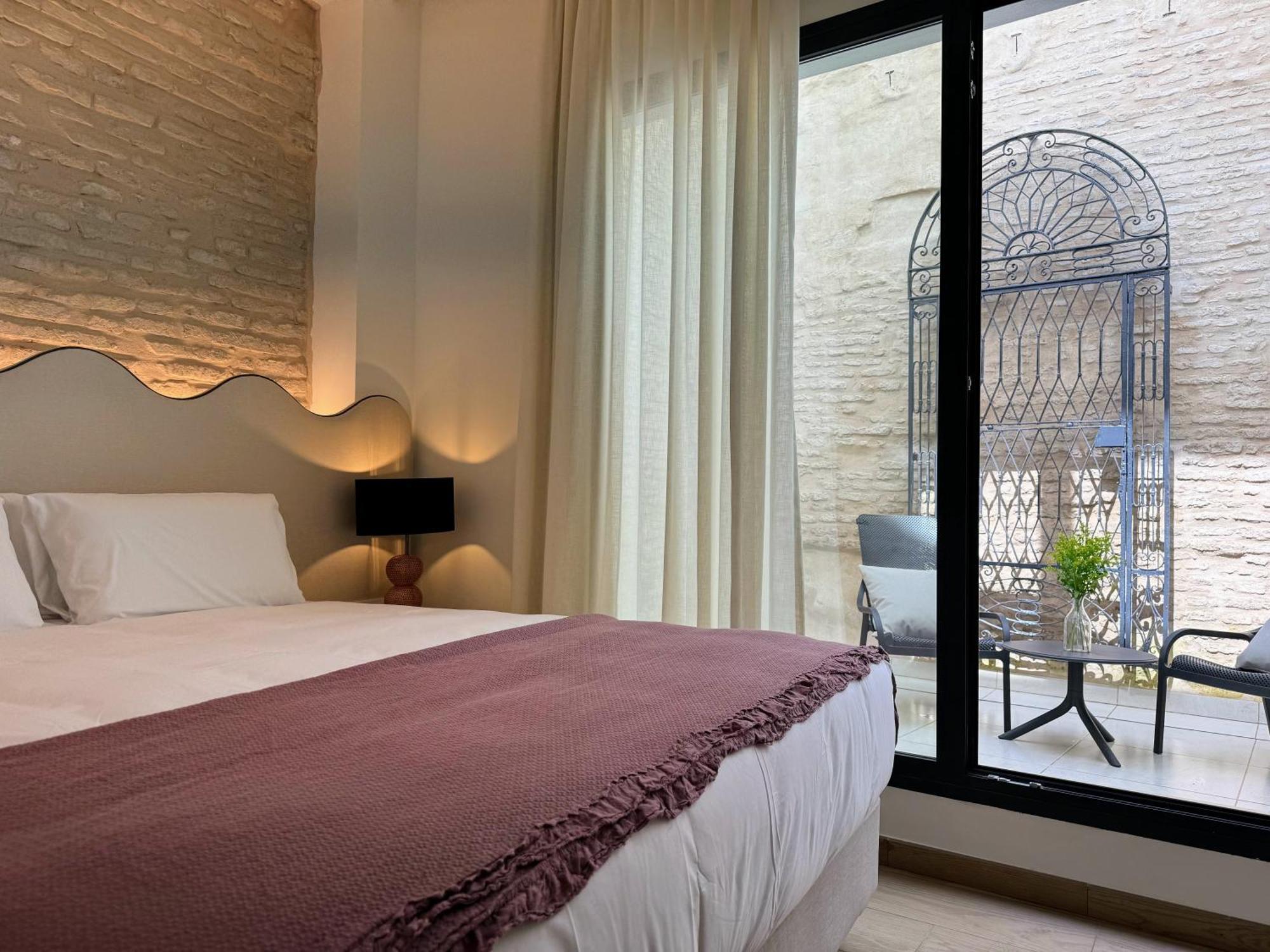 Redes Royale Apartments By Misterhost Sevilla Bagian luar foto