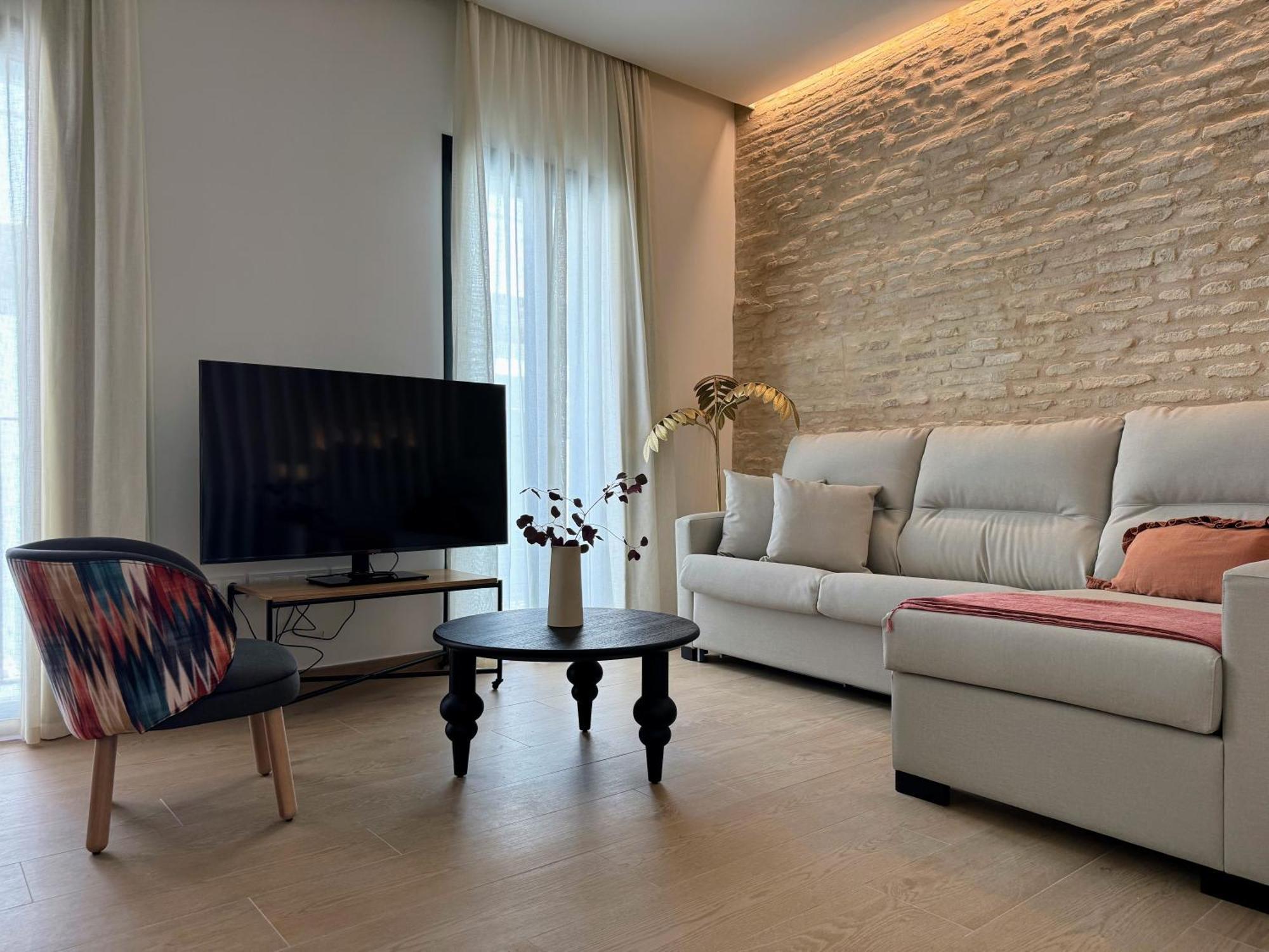 Redes Royale Apartments By Misterhost Sevilla Bagian luar foto